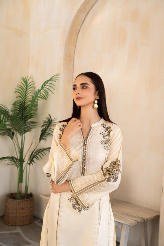 Royal Lawn 2 pc Stitched (OFF WHITE)